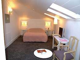 Kar's Otel - Special Class