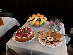 Pensione Accademia - Villa Maravege