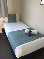 Fairway Motel and Apartments