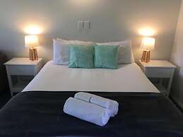 Fairway Motel and Apartments