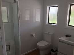 Fairway Motel and Apartments