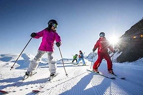 Fairway Motel and Apartments