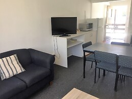 Fairway Motel and Apartments