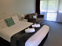 Fairway Motel and Apartments