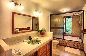 Hotel Tropico Latino