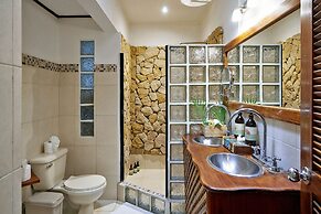 Hotel Tropico Latino