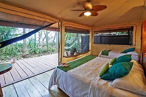 Hotel Tropico Latino