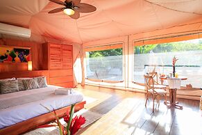 Hotel Tropico Latino