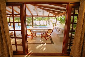 Hotel Tropico Latino