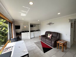 Abri Apartments
