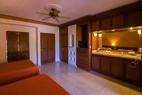 Hotel Palmas De Cortez