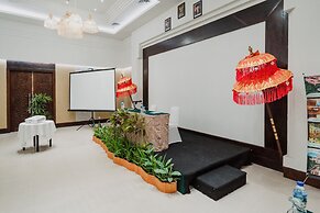 Bintang Flores Hotel