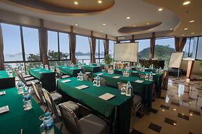 Bintang Flores Hotel