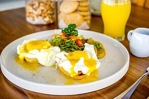 Nirwana Beach & Resort