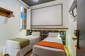 Casa Gracia Barcelona - Hostel