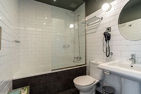 Casa Gracia Barcelona - Hostel