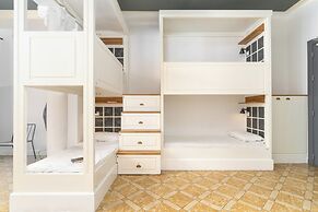 Casa Gracia Barcelona - Hostel