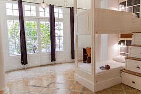 Casa Gracia Barcelona - Hostel