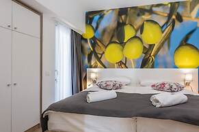 Hotel and Apartments Vila 4m