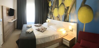 Hotel and Apartments Vila 4m