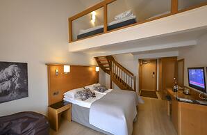 Hotel Aateli Lakeside