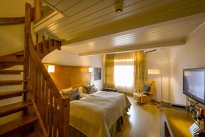 Hotel Aateli Lakeside