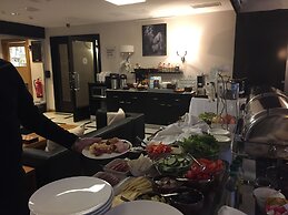 Hotel Aateli Lakeside