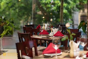 May De Ville Trendy Hotel & Spa