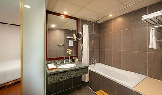 May De Ville Trendy Hotel & Spa