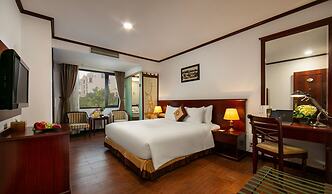 May De Ville Trendy Hotel & Spa