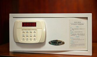 May De Ville Trendy Hotel & Spa