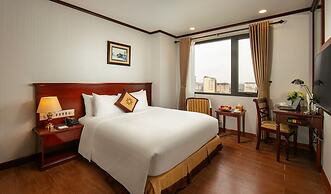 May De Ville Trendy Hotel & Spa