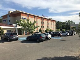 Kyriad Aix Les Milles - Plan de Campagne