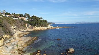 Kyriad Aix Les Milles - Plan de Campagne