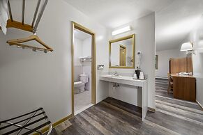 Executive Inn Cass City