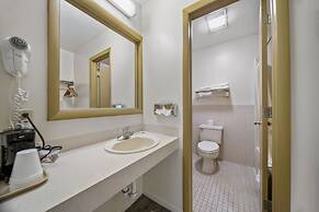 Executive Inn Cass City