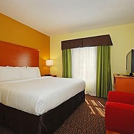 Clarion Hotel & Suites University - Shippensburg
