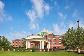 Holiday Inn Express & Suites Bridgeport by IHG