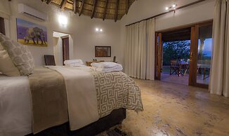 Mopane Bush Lodge