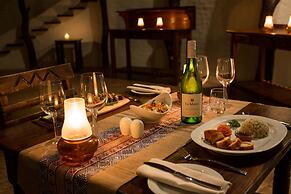 Mopane Bush Lodge