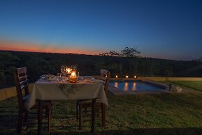 Mopane Bush Lodge