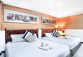 Diamond City Hotel