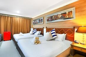 Diamond City Hotel