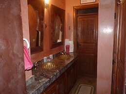 Riad Marlinea