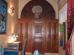 Riad Marlinea