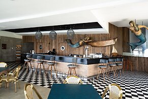 Yachting Hotel Quintero