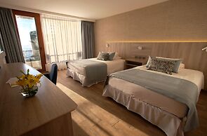 Yachting Hotel Quintero