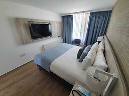 Yachting Hotel Quintero