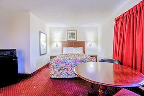Whispering Pines by Hotel O Whitestone VA