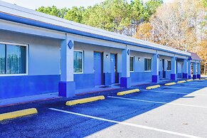 Whispering Pines by Hotel O Whitestone VA